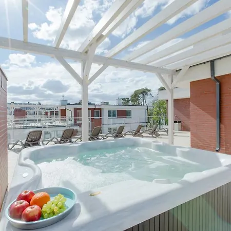 Klifowa 56 * レバル