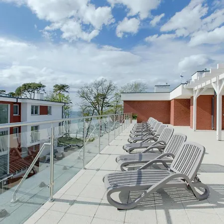 Klifowa 56 レバル